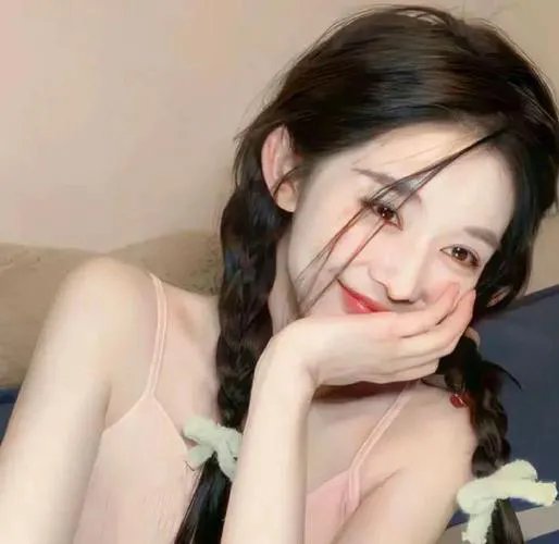 后备箱里的女孩